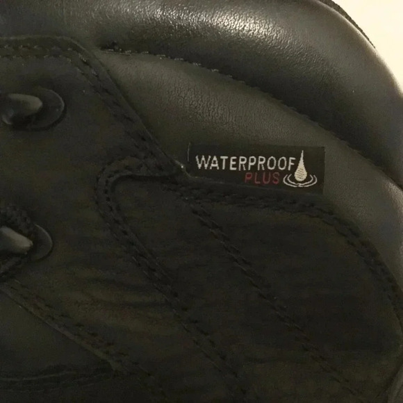 Wolverine Vibram Arctic Grip Women's Safety Shoes SZ 38(EUR) / 5 EW( US) - Picture 12 of 13